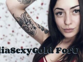 AmaliaSexyGold_ForU