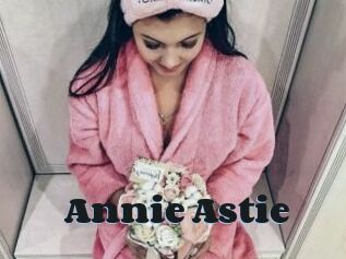 Annie_Astie