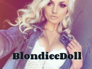BlondieeDoll