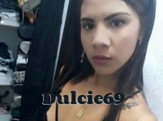 Dulcie_69