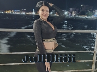 Jullllliiii
