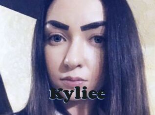 Kyliee_