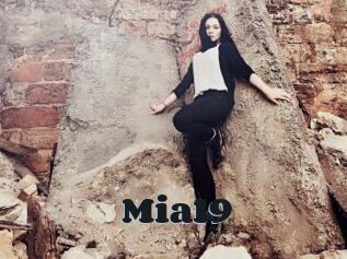Mia19