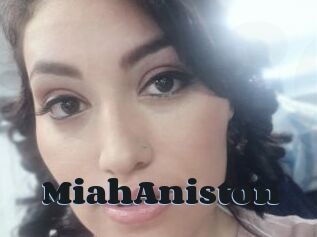MiahAniston